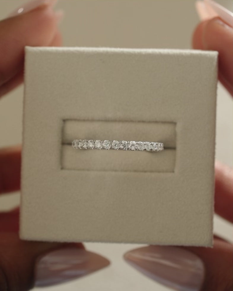 0.30 TCW Round CVD Diamond Full eternity Wedding Band